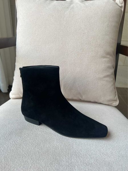 

toteme women's shoes 2022 new black calfskin low heel square pointed denim boots