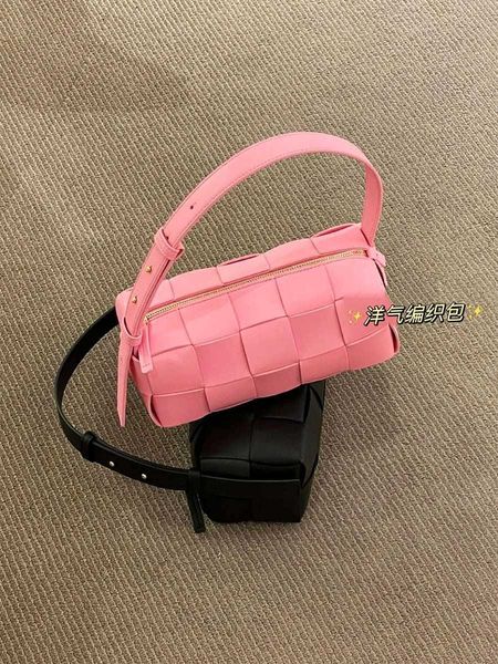 

genuine leather brick woven bag women's pink versatile one-shoulder underarm 2023 new advanced sense portable pillow