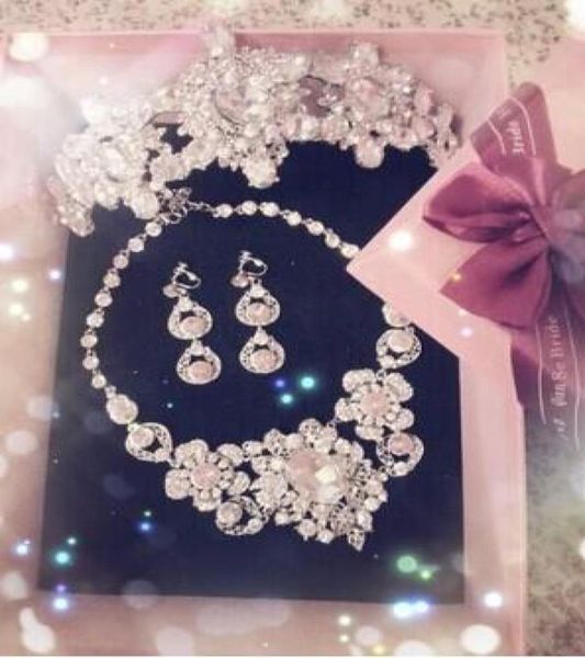 

bridal jewelry sets wedding accessories chain crown three suits wedding tiara bridal necklace set6248402, White