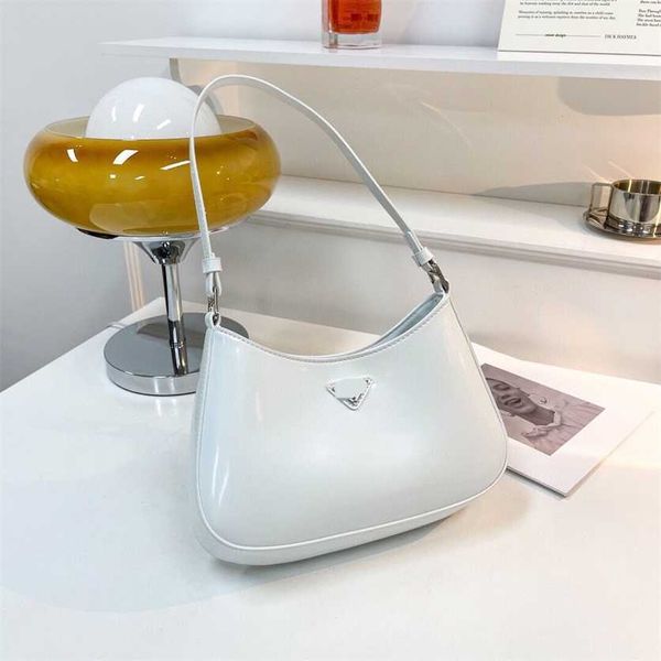 

65% off 2023 new bagbag designer underarm niche women's large capacity bag vintage foreign style handbag white patent leather premium