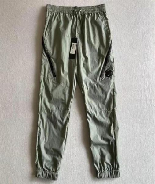 

2022 ss metal nylon men pants one lens logo zipper pocket male pant outdoor tracksuit casual jogging trousers 67o9609305, Black;green