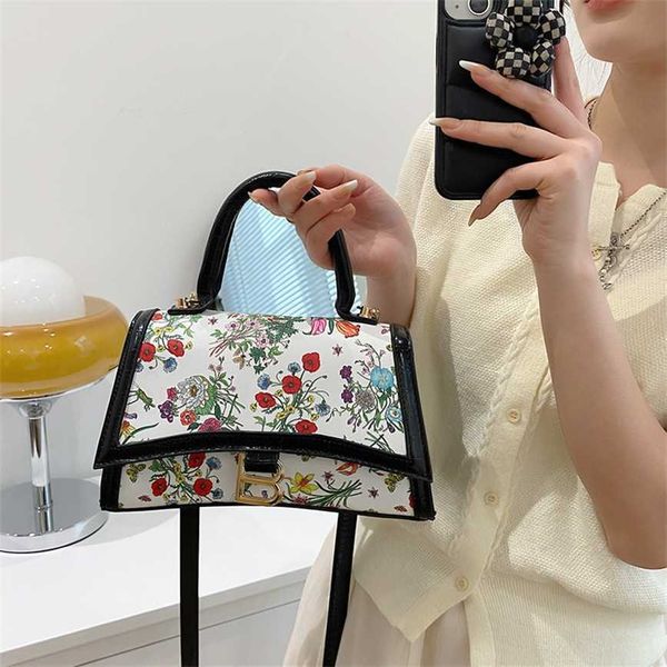 

68% off 2023 new bagdesigner printed square for women new versatile small fresh personalized ins handheld crossbody fashion women's bag