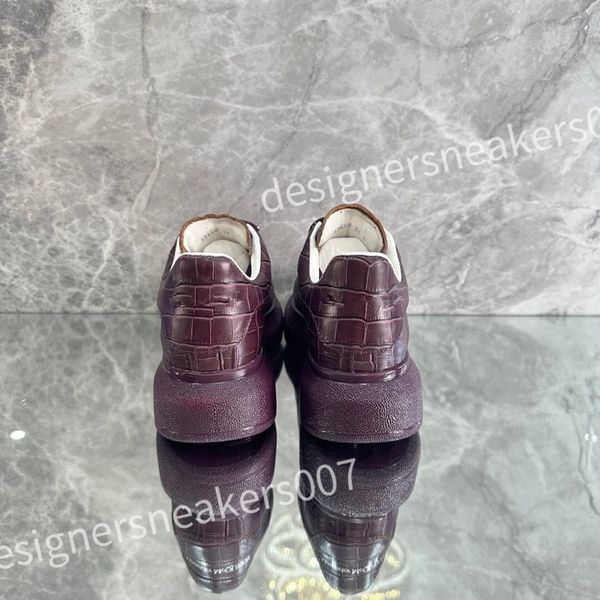 

2023 new luxury sneakers casual alexander shoes tread slick chaussures high triple royal pale lace up sneaker men platform womens trainers x, Black