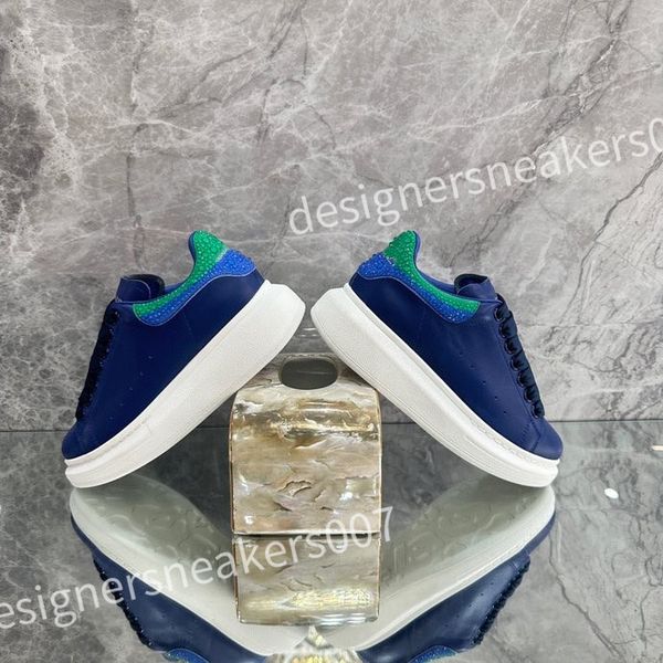 

2023 luxurys sneakers casual alexander shoes tread slick chaussures high triple royal pale lace up sneaker men platform womens trainers xsd2, Black