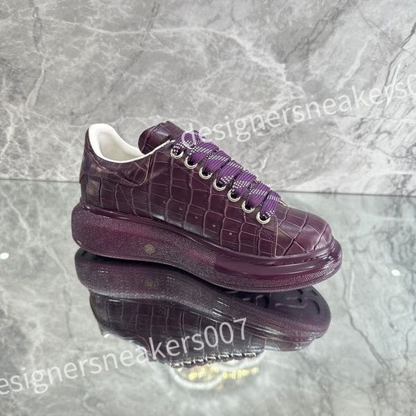 

2023 luxury sneakers casual alexander shoes tread slick chaussures high triple royal pale lace up sneaker men platform womens trainers xsd22, Black