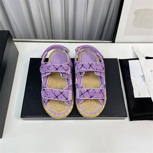 

fashion sandals 2023 channel women's high heels the latest styles to wear comfortable letter logo summer casual student sandals 017-013, Black