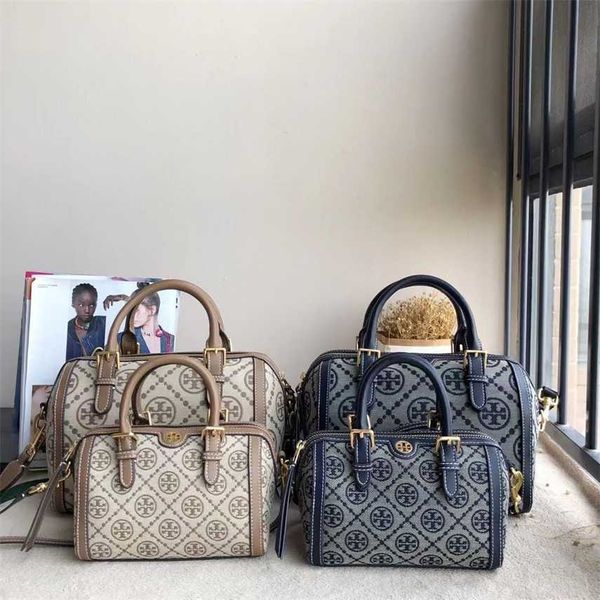 

68% off 2023 new bagdesigner tb women's boston capacity pillow handheld one shoulder crossbody bag large and small fashion versatile