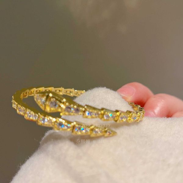 

18k gold colorful snake shaped with red wind small temperament on the east gate net sweet and sparkling bracelet, Golden;silver