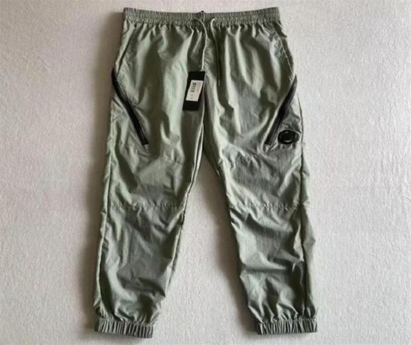 

2022 ss metal nylon men pants one lens logo zipper pocket male pant outdoor tracksuit casual jogging trousers 67o7887734, Black;green