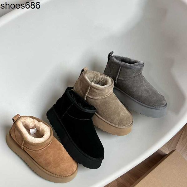 

ultra boot platform australia snow boots designer woman thick sole real leather fluffy mules warm winter booties chestnut size 43, Black