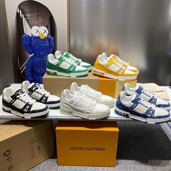 

louis vuitton trainer sneaker low cowhide material casual shoes for coupleses