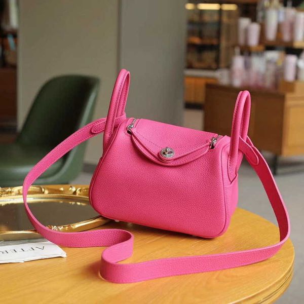 

luxury hemrres tote bag 2023 new layer cowhide togo leather 19 mini lindys woven shoulder strap crossbody medicine case women's pxb5