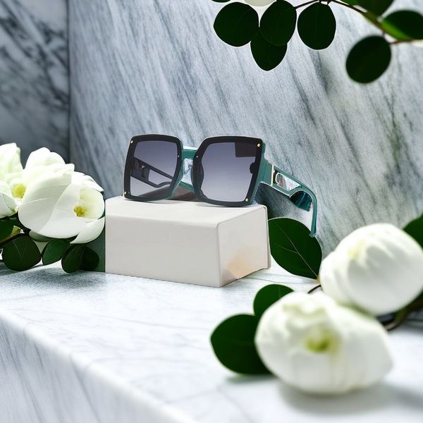 

new luxurious sunglasses designer letter womens mens goggle senior eyewear for women eyeglasses frame vintage metal fashionable and handsome, White;black
