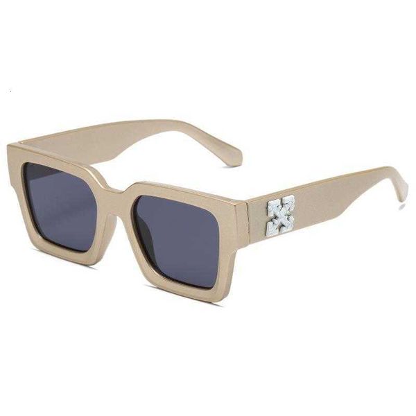 

new internet celebrity men and women's sunglasses glasses box fashion trend snowflake ins 1r5kj, White;black