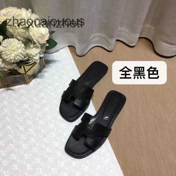 

slippers 2023 her shoes baida designer summer slipper sandal bear women's oran color matching leather flat sandals for tourism litchi p