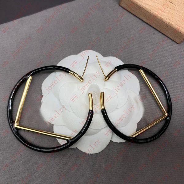 

big circle letter earrings black perfect contrast gold, personality, prom, dinner, commute, Golden;silver