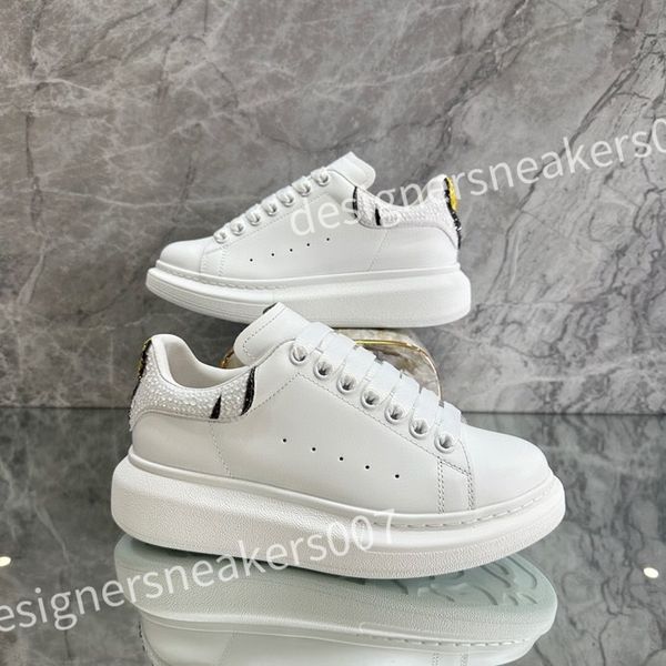 

2023 new casual shoe trainer womens flat platform designer white black leather mens designer woman shoe men designer sneaker xsd221127