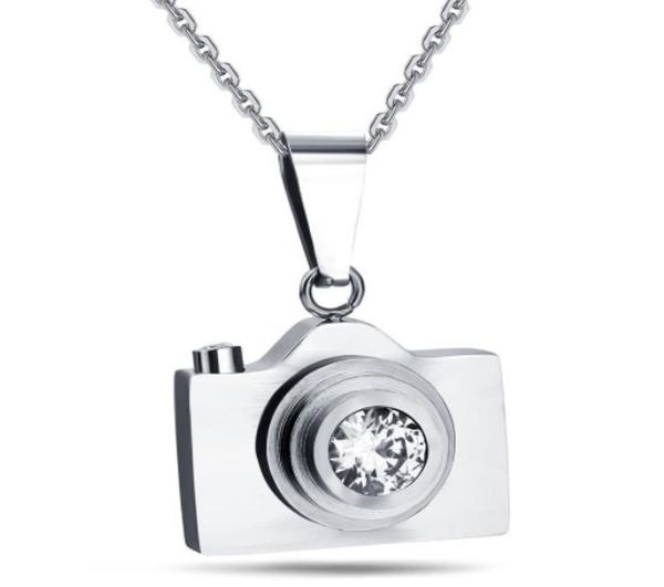 

titanium steel camera necklace retro black blue silver stainless steel camera pendant men039s women039s student jewelry2951228