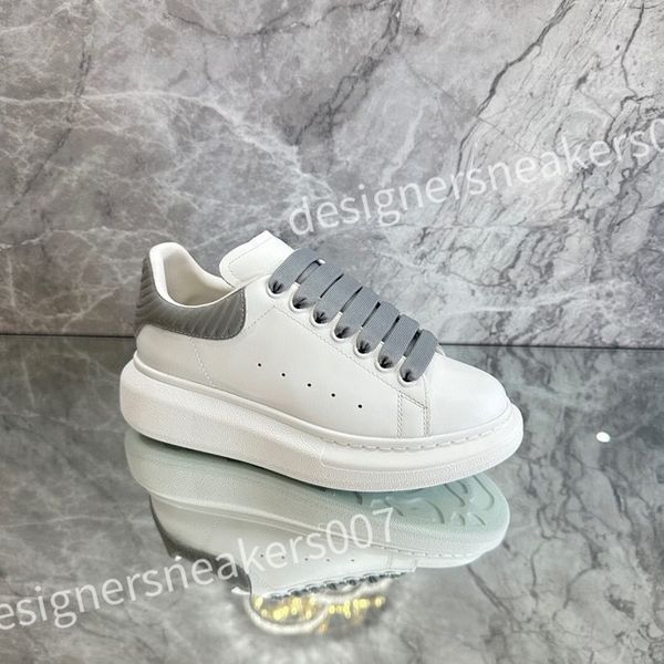 

2023 new luxury casual shoe trainer womens flat platform designer oversized white black leather mens designer woman shoe men designer sneake