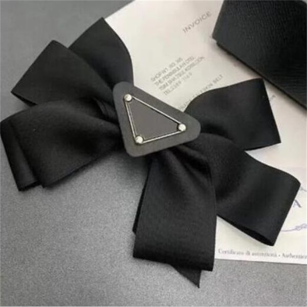 

fashion style girls luxury letter triangle bows hairpins lady style children bow hair accessories designer kids bowknot princess spring clip, Slivery;white
