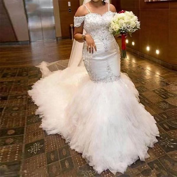 

2023 luxurious arabic mermaid wedding dresses dubai sparkly crystals bridal gowns court train tulle skirt ruffles tiered plus size chapel tr, White
