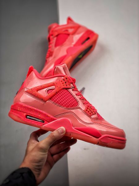 

rrstock on 2023 holidays 4s punch basketball shoes 4 (iv) black volt men women lifestyle brand name sportswear