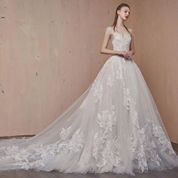 

2023 vintage elegant lace boho wedding gowns with long train off shoulder countryside bohemian celtic hippie gothic bride dresses robe dubai, White