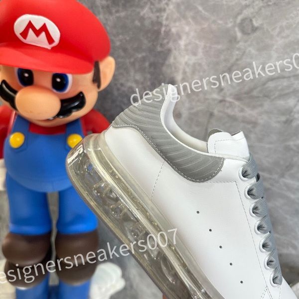 

2023 new luxury designer stage leather increased casual shoes fashionable sports fashion platform mens womens white lace up alexander sneake, Black