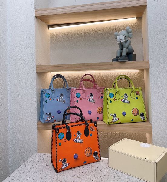 

luxurys handbags designer tote bag shopping bags fashion flower leather handbags 5a+ crossbody designer bags planet animation print hand wov