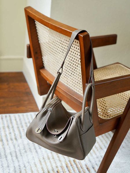 

luxury hemrres tote bag lindys's in 2023 bag with high beauty new mother's pillow fashion trend one-shoulder diagonal straddle por