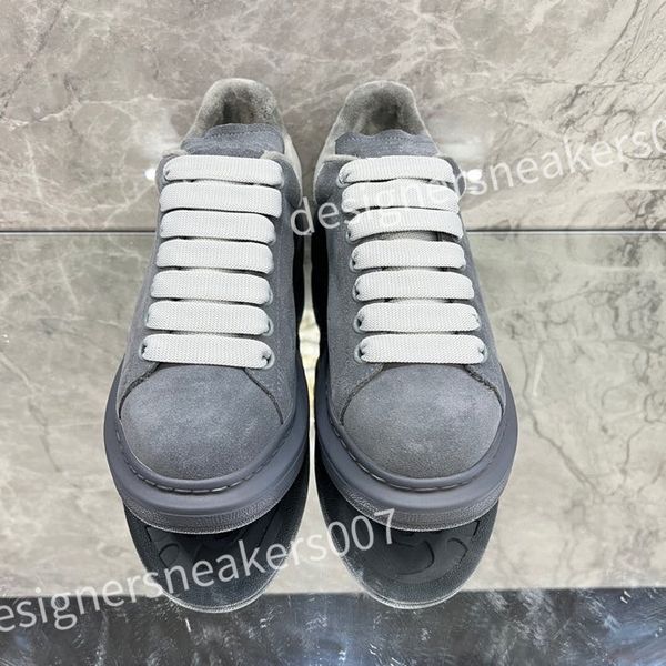 

2023 new luxury casual shoe trainer womens flat platform designer white black leather mens designer woman shoe men designer sneaker xsd22112