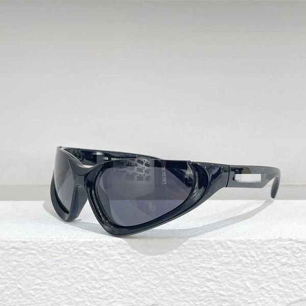 

american paris b family's irregular women's trend 2023 new ins network popular same style trendy sunglasses cool, White;black