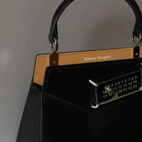 

luxuries designers niche margiela magilla men and women's mm6 sheepskin cross-body shoulder waist bag chest bag cloud bag t91m