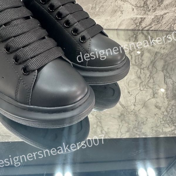 

2023 new casual shoe trainer womens flat platform designer white black leather mens designer woman shoe men designer sneaker xsd221127
