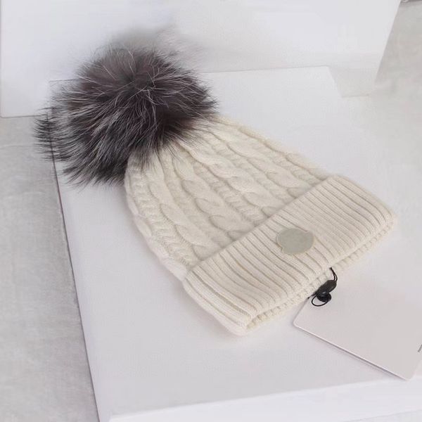 

Mens Caps Fashion Women Winter 23AW Skull Hats Top Elemenrs Hats Female Fur Pom Warm Girl Beanie