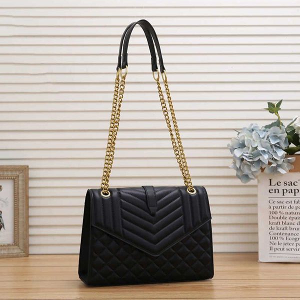 

2023 shoulder bags trend fashion allmatch bag r classic nylon material style