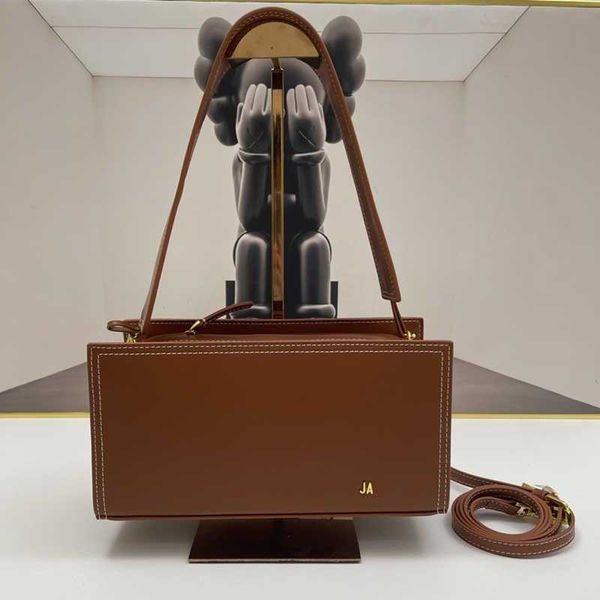 

designer women bags j cross body handbags gold letter shoulder bags high-grade texture leather brown design handbag shoulder strap messenger