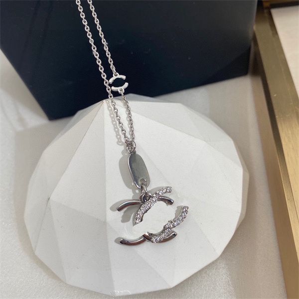 

women c letter logo pendant necklaces ccity silvery chokers woman luxury designer gold necklace jewelry 5634, Silver