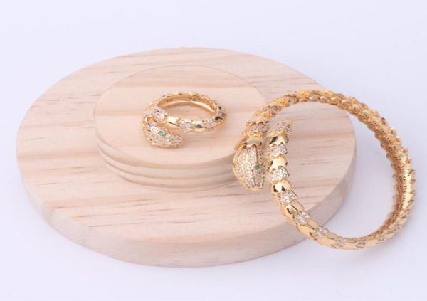 

fashion brand jewelry sets lady brass glossy surface spacing diamond single circles serpent 18k gold engagement bracelets ring 3 color592726, Slivery;golden