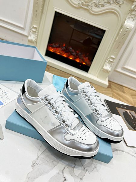

designer woman shoe leather lace up men fashion platform oversized sneakers white black mens womens luxury velvet suede casual shoes chaussu