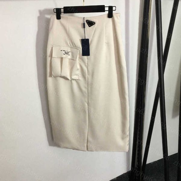 

23ss womens designer clothing designer skirts monogram triangle decorated single-pocket high-waisted slit skirt women clothes a1, Black