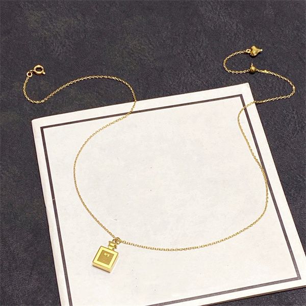 

women c letter logo pendant necklaces ccity silvery chokers woman luxury designer gold necklace jewelry 5345, Silver