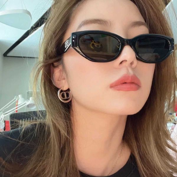 

south korean gm rococo sunglasses women's premium cat's eye polygon network red star same 2023 new product, White;black