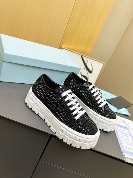 

designer italy casual shoes reflective sneakers mens women sneaker chain shoe multi-color suede floral triple black spotted 0722