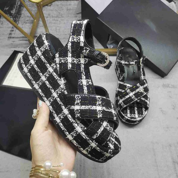 

channel shoes fashion designer sandals leather high-heeled slippers women ccity classic flip-flops summer dfhcvbn, Black