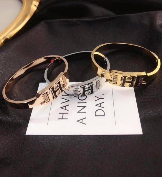 

bracelets women bangle luxury designer typical letter jewelry crystal 18k gold plated 925 silver plated stainless steel lovers gif3495977, Black
