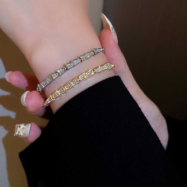 

serpentine zircon set high grade light luxury small delicate bracelet cool style fashion design jewelry female, Golden;silver