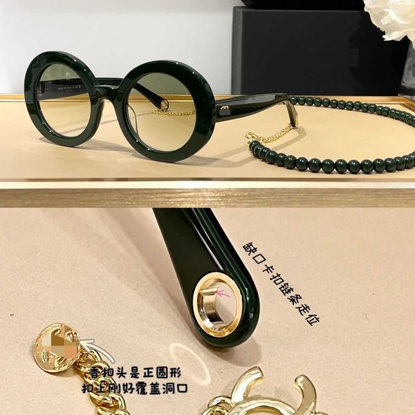 

new little fragrance ch5489 beauty plain internet red same style small face high version sunglasses anti glare, White;black