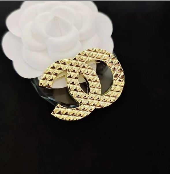 

classic designer brand letter brooches 18k gold plated inlay crystal rhinestone jewelry fashion brooch wedding christm party gift accessorie, Gray