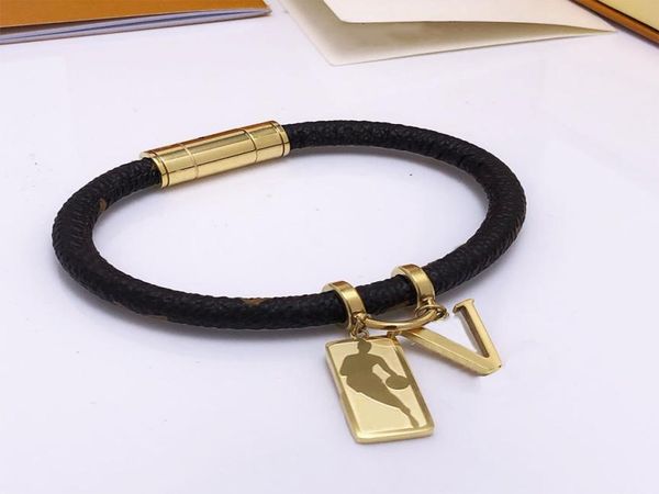 

leather bracelets for man woman wristband lock heart charm designer bangles jewelry3571371, Golden;silver